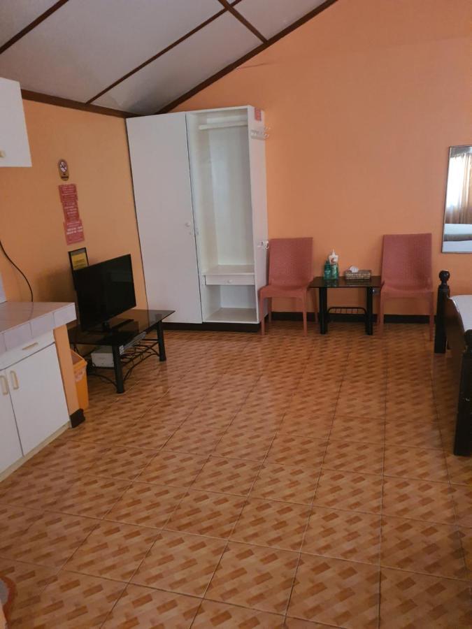 L & M Hearthstones Lodge Oslob Zewnętrze zdjęcie